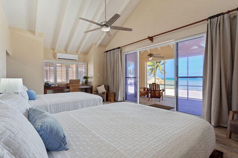 blackbird caye resort