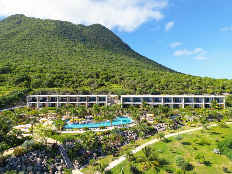 golden rock resort statia
