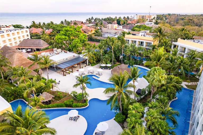 secrets aura cozumel