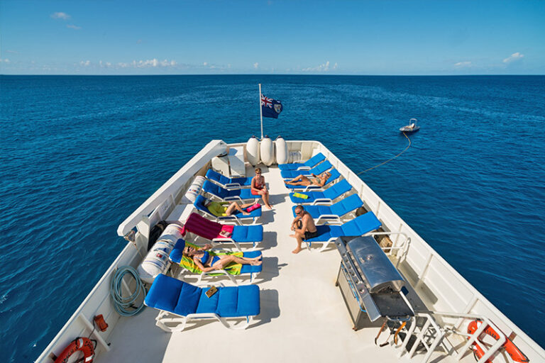 turks and caicos explorer liveaboard