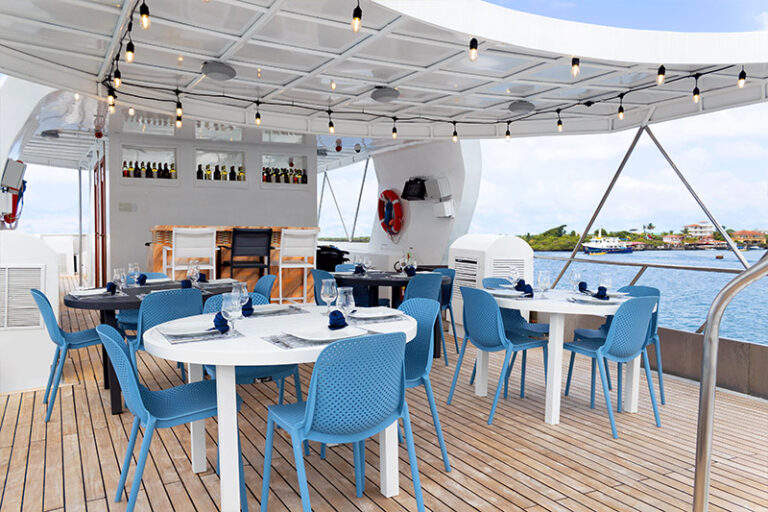 humboldt explorer galapagos liveaboard