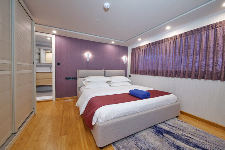 emperor explorer maldives