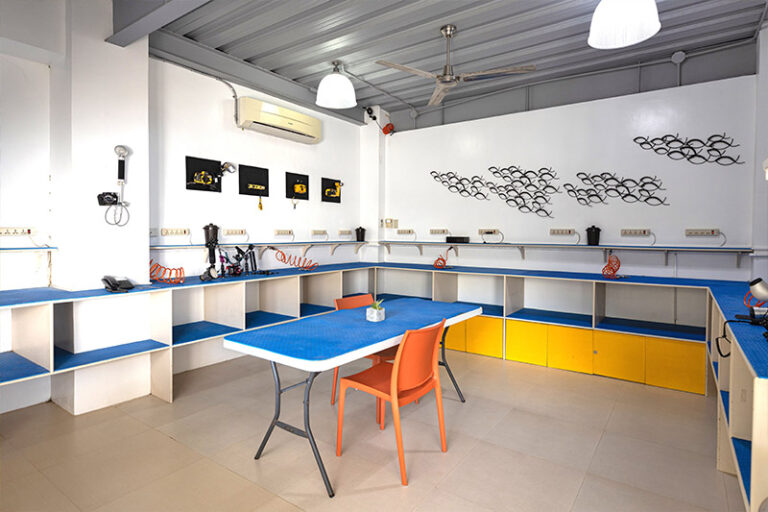 aiyanar beach dive resort anilao