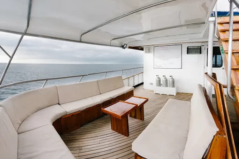 galapagos sky liveaboard