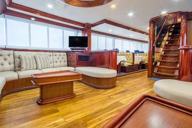 galapagos sky liveaboard