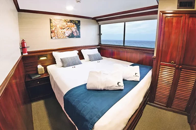 galapagos sky liveaboard