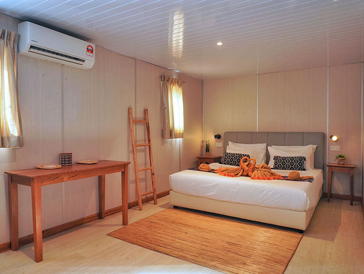 seaventures dive rig malaysia