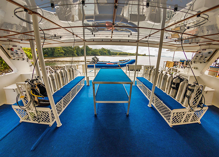 papua new guinea scuba diving