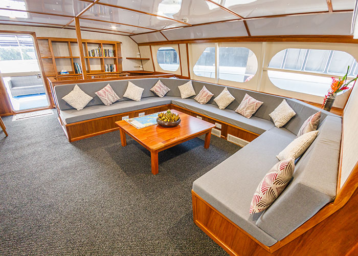 mv oceania liveaboard papua new guinea