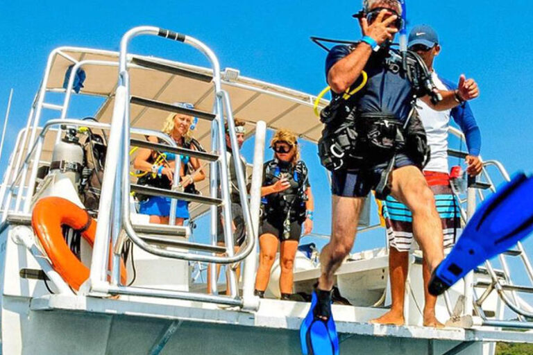 anthonys key dive resort