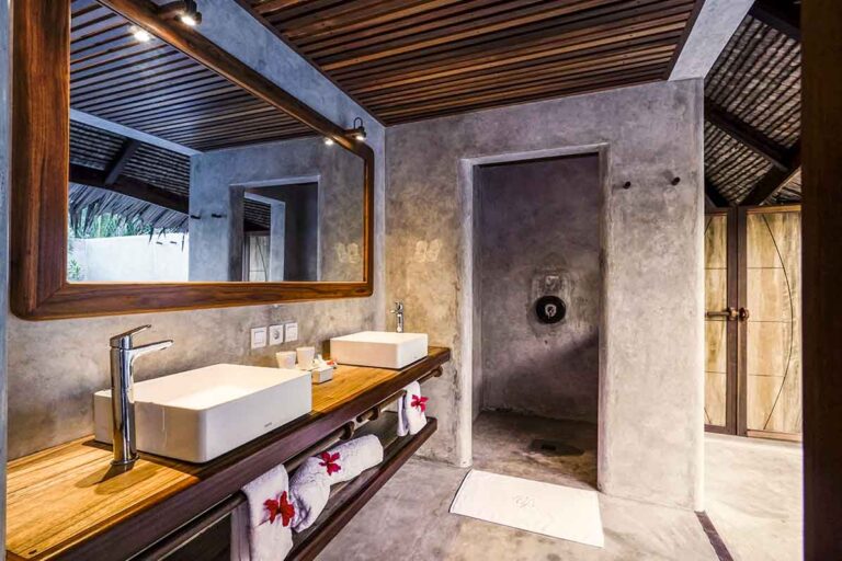 coral eye resort villa bathroom